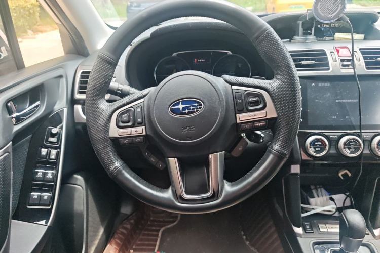Used Subaru Forester 2018 2.5i Luxury Navigation Edition Steering Wheel