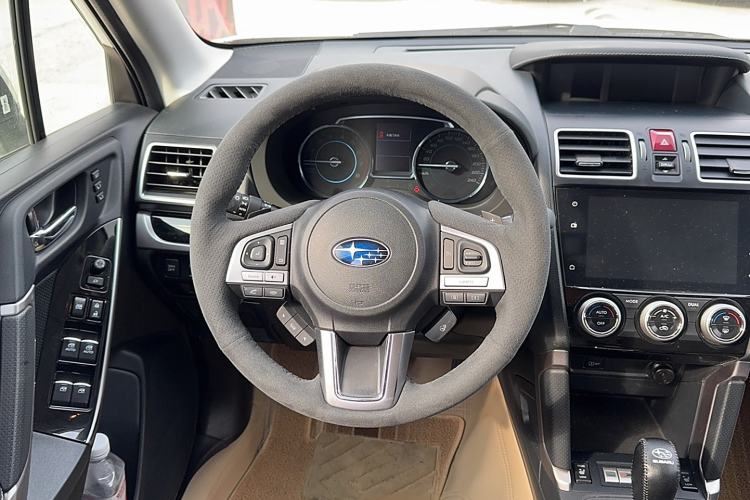 Used Subaru Forester 2018 2.5i Luxury Navigation Edition Steering Wheel
