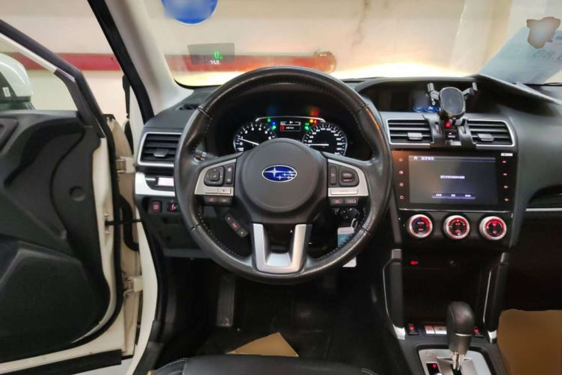 Used Subaru Forester 2018 2.0i Luxury Navigation Edition Steering Wheel