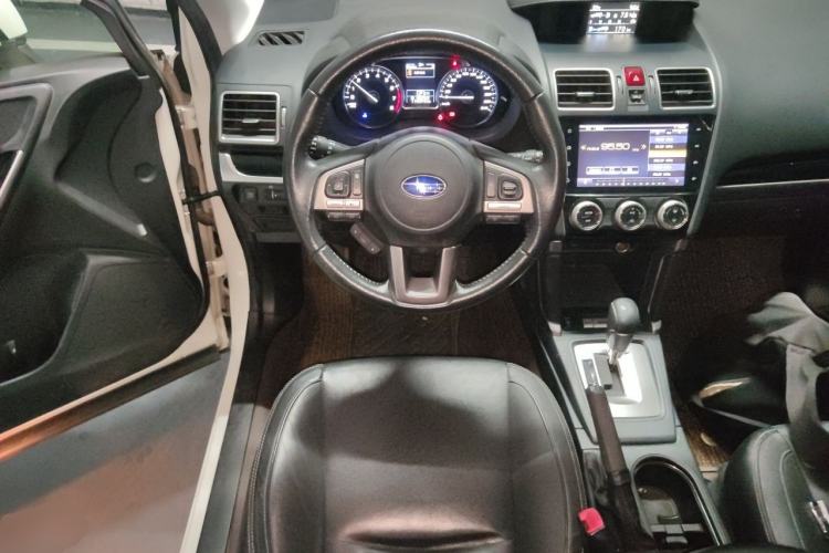 Used Subaru Forester 2018 2.0i Luxury Navigation Edition Steering Wheel