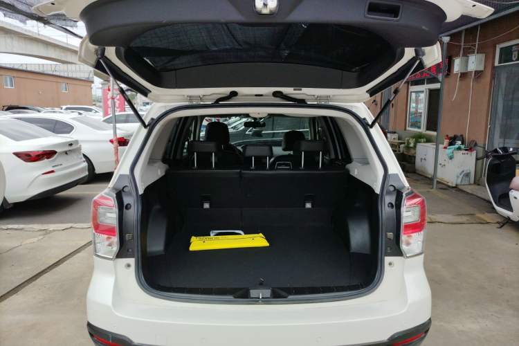 Used Subaru Forester 2018 2.5i Luxury Navigation Edition Trunk