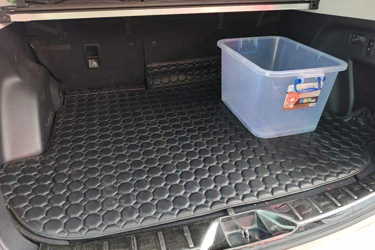 Used Subaru Forester 2018 2.0i Fashion Navigation Edition Trunk