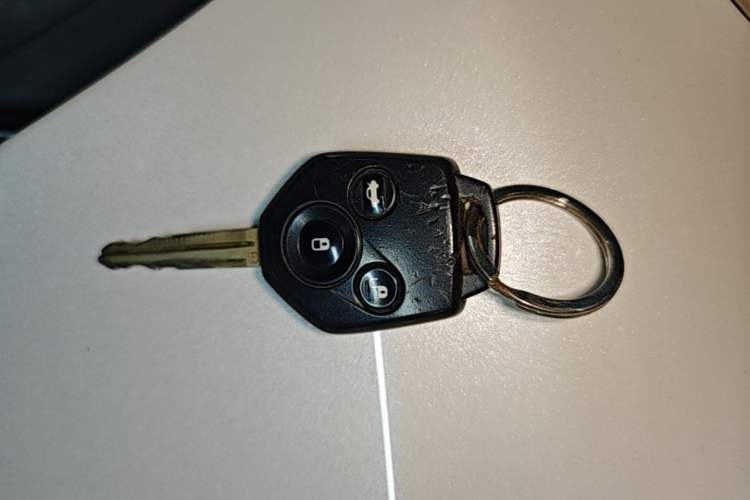 Used Subaru Forester 2018 2.0i Luxury Navigation Edition Vehicle Key