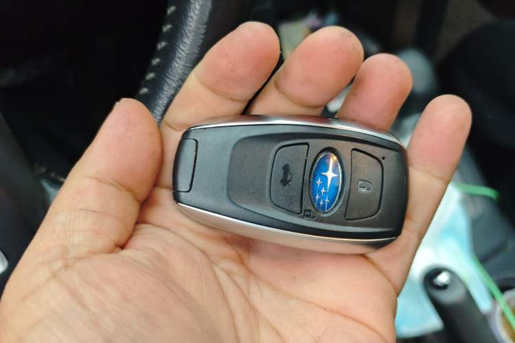 Used Subaru Forester 2018 2.0i Luxury Navigation Edition Vehicle Key