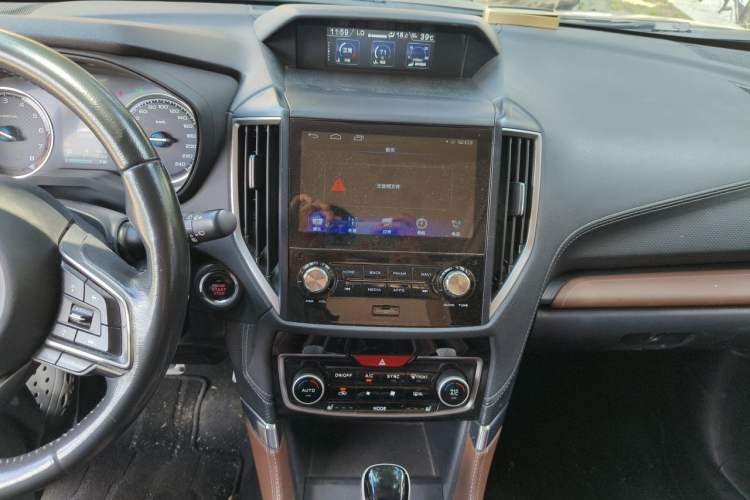 Used Subaru Forester 2019 2.0i e-Boxer Sport Edition EyeSight Audio And AC Panel