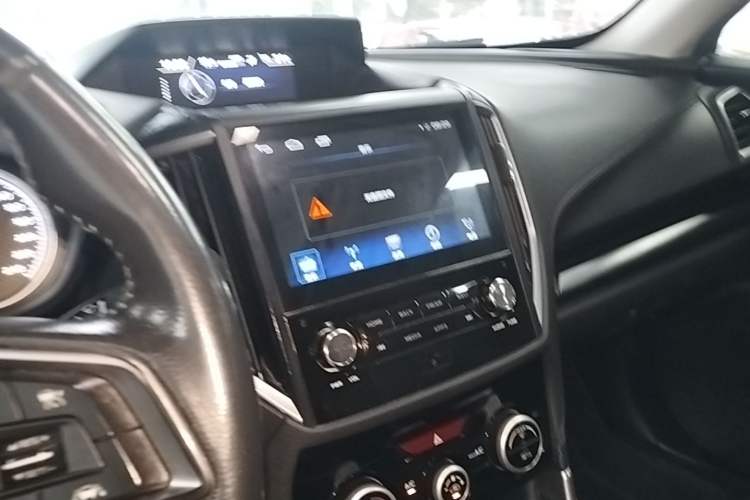 Used Subaru Forester 2019 2.0i Luxury Edition EyeSight Audio And AC Panel