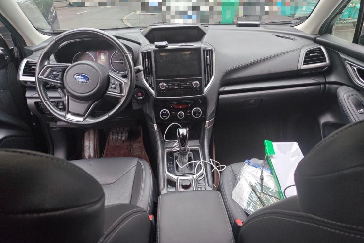 Used Subaru Forester 2019 2.0i Luxury Edition EyeSight Center Console