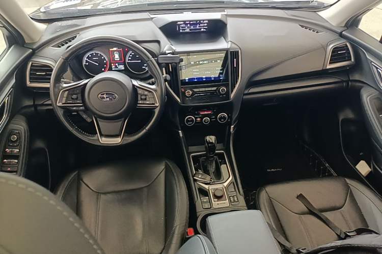 Used Subaru Forester 2019 2.0i Luxury Edition EyeSight Center Console