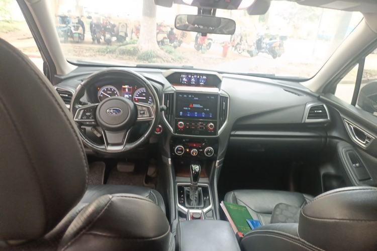 Used Subaru Forester 2019 2.0i Luxury Edition EyeSight Center Console