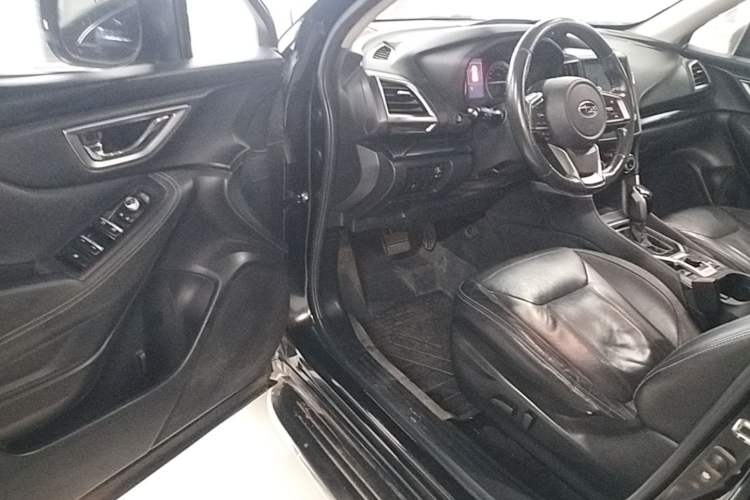 Used Subaru Forester 2019 2.0i Luxury Edition EyeSight Driver Seat