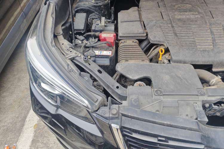Used Subaru Forester 2019 2.0i e-Boxer Sport Edition EyeSight Engine Bay Right