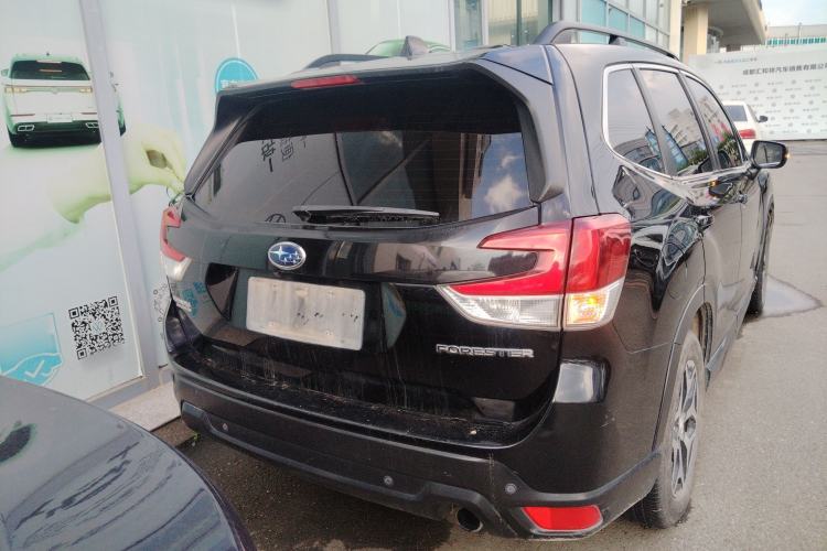 Used Subaru Forester 2019 2.0i Luxury Edition Exterior 4