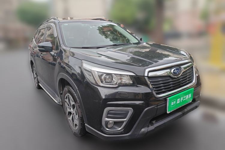 Used Subaru Forester 2019 2.0i Luxury Edition EyeSight Front Right 45 Deg
