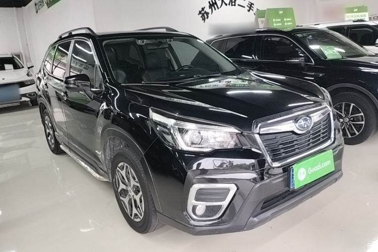 Used Subaru Forester 2019 2.0i Luxury Edition EyeSight Front Right 45 Deg