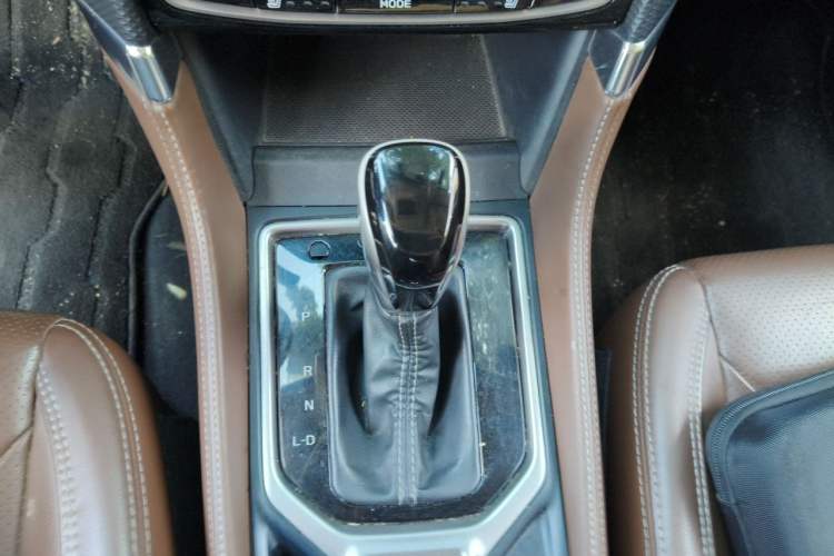 Used Subaru Forester 2019 2.0i e-Boxer Sport Edition EyeSight Gear Lever