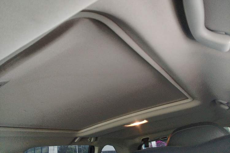 Used Subaru Forester 2019 2.0i Luxury Edition Headliner