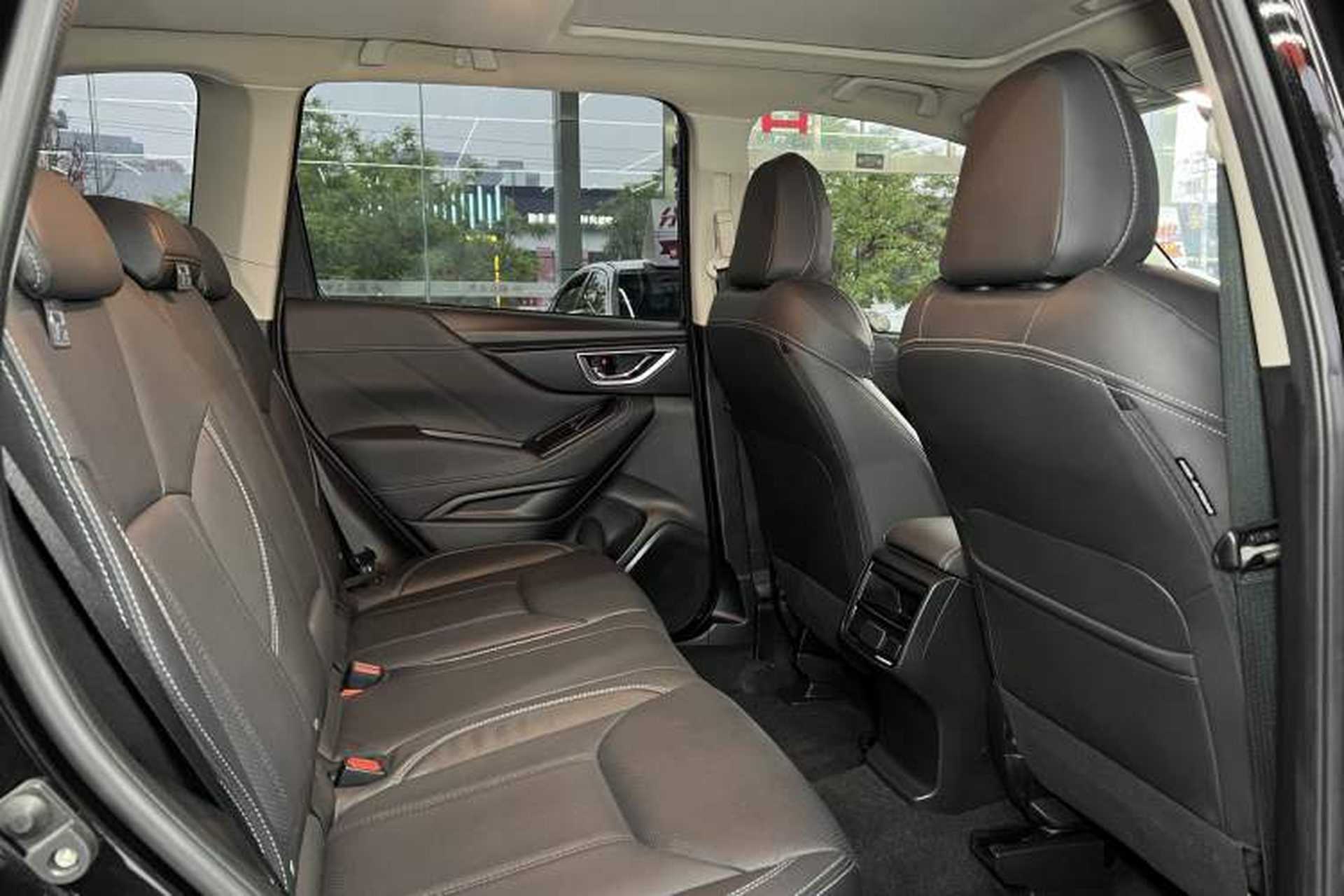 Used Subaru Forester 2019 2.0i Luxury Edition EyeSight Interior 4