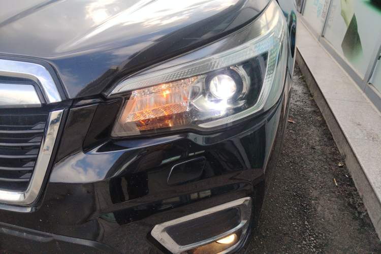 Used Subaru Forester 2019 2.0i Luxury Edition Left Front Headlight