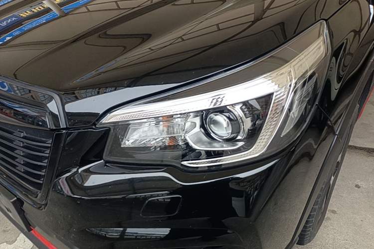 Used Subaru Forester 2019 2.0i Luxury Edition EyeSight Left Front Headlight