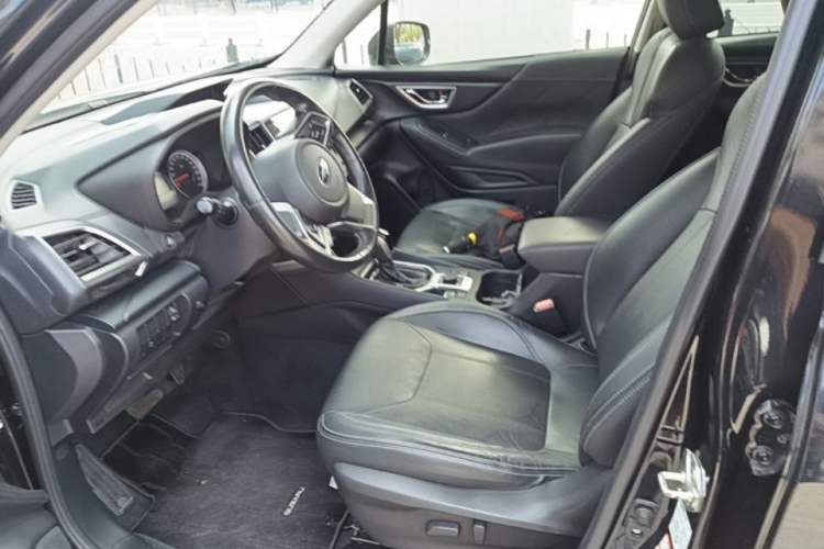 Used Subaru Forester 2019 2.0i Luxury Edition Left Front Seat