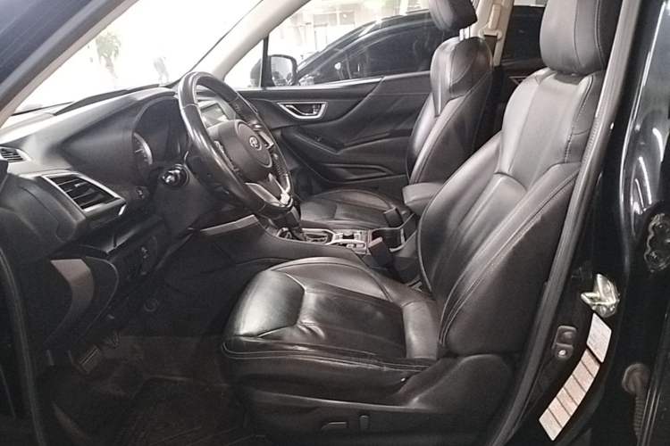 Used Subaru Forester 2019 2.0i Luxury Edition EyeSight Left Front Seat
