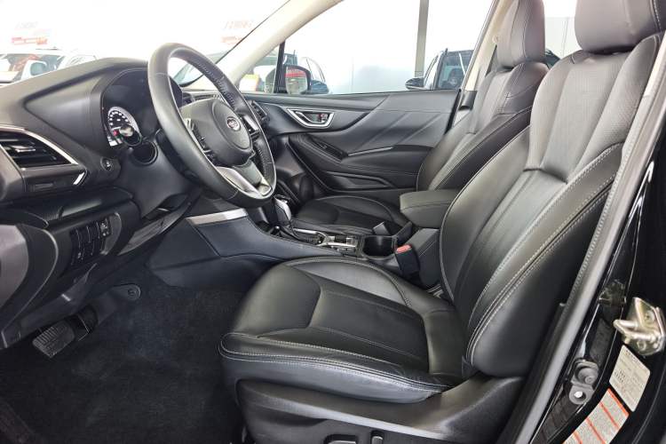 Used Subaru Forester 2019 2.0i Luxury Edition EyeSight Left Front Seat