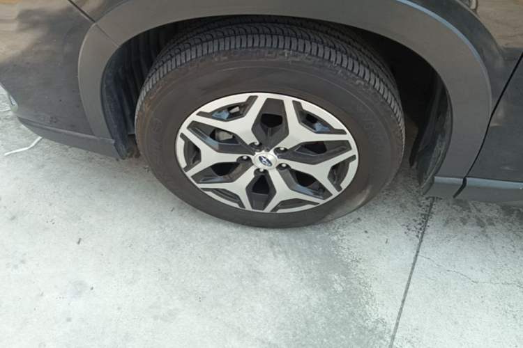 Used Subaru Forester 2019 2.0i Luxury Edition Left Front Wheel Hub