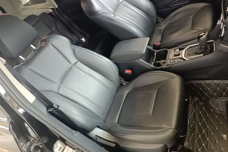 Used Subaru Forester 2019 2.0i Luxury Edition EyeSight Right Front Seat