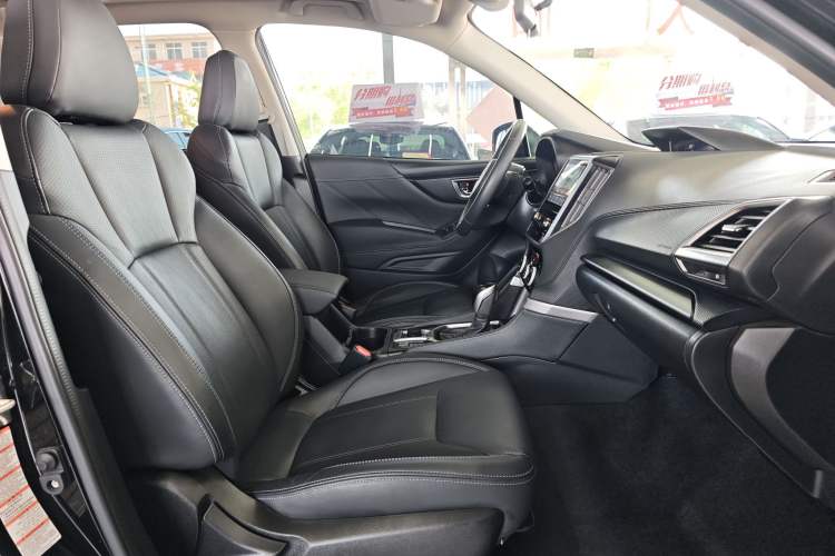 Used Subaru Forester 2019 2.0i Luxury Edition EyeSight Right Front Seat