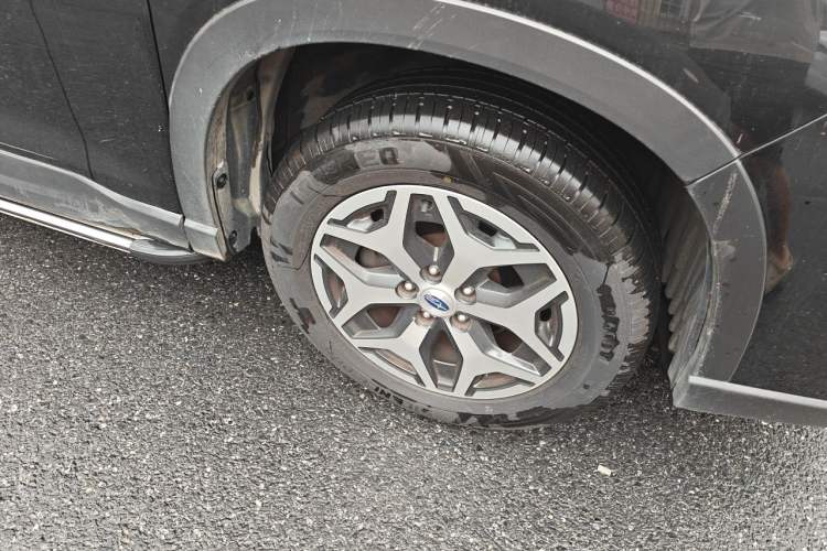 Used Subaru Forester 2019 2.0i Luxury Edition EyeSight Right Front Wheel Hub