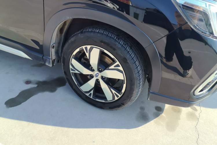 Used Subaru Forester 2019 2.0i Smart Engine Sport Edition Right Front Wheel Hub