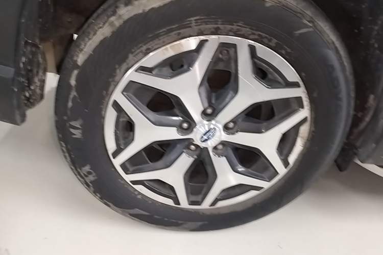 Used Subaru Forester 2019 2.0i Luxury Edition EyeSight Right Rear Wheel Hub