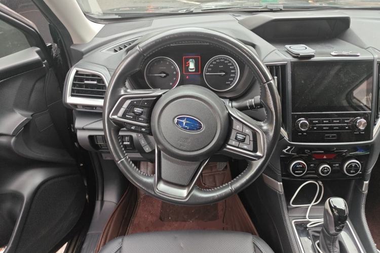 Used Subaru Forester 2019 2.0i Luxury Edition EyeSight Steering Wheel