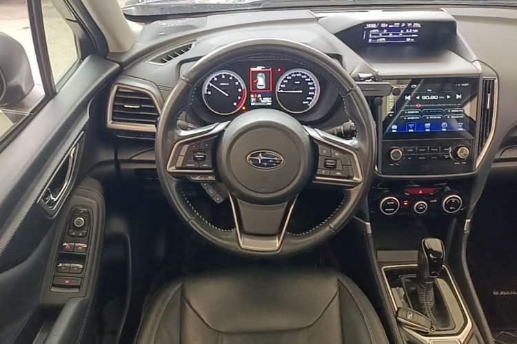 Used Subaru Forester 2019 2.0i Luxury Edition EyeSight Steering Wheel