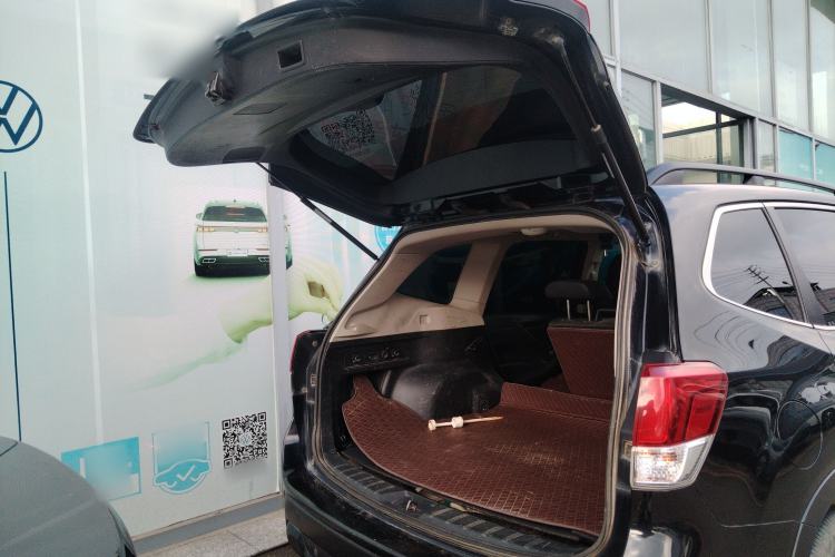 Used Subaru Forester 2019 2.0i Luxury Edition Trunk