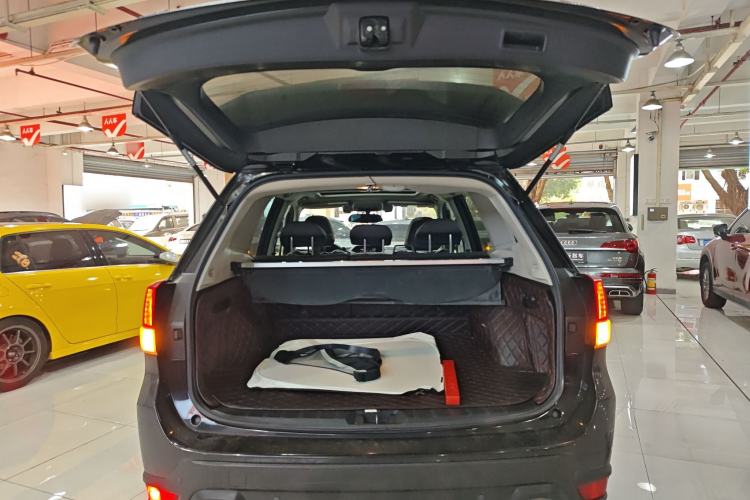 Used Subaru Forester 2019 2.0i Luxury Edition EyeSight Trunk