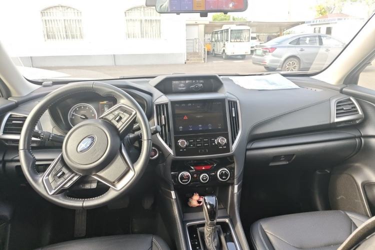 Used Subaru Forester 2019 2.0i Luxury Edition EyeSight Center Console