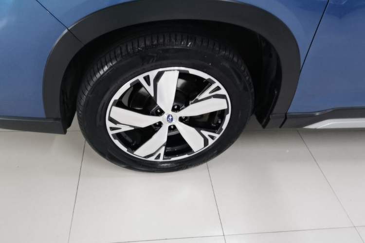 Used Subaru Forester 2019 2.0i Smart Engine Flagship Edition EyeSight Exterior 4