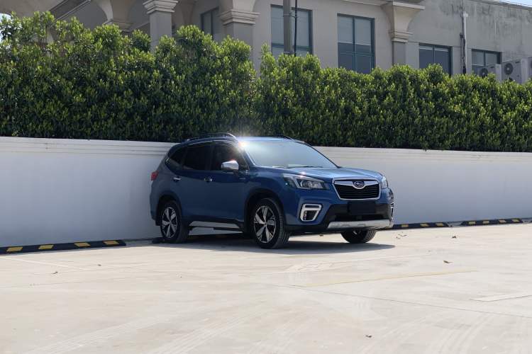 Used Subaru Forester 2019 2.0i Smart Engine Flagship Edition EyeSight Exterior 4