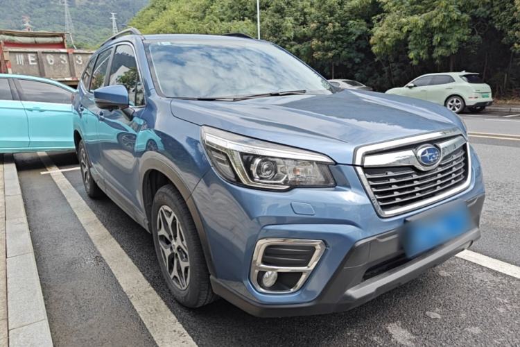 Used Subaru Forester 2019 2.0i Luxury Edition Front Right 45 Deg
