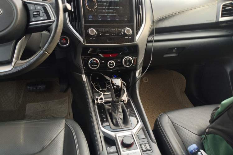 Used Subaru Forester 2019 2.0i Luxury Edition EyeSight Gear Lever
