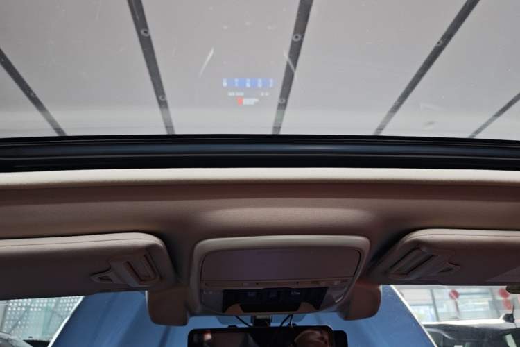 Used Subaru Forester 2019 2.0i Luxury Edition EyeSight Headliner