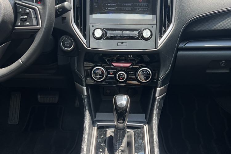 Used Subaru Forester 2019 2.0i Luxury Edition EyeSight Interior 4