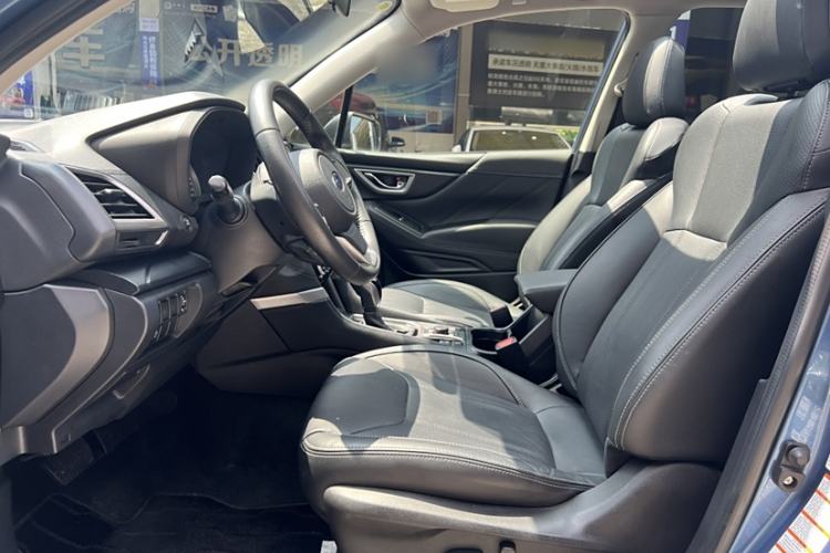 Used Subaru Forester 2019 2.0i Luxury Edition EyeSight Interior 5