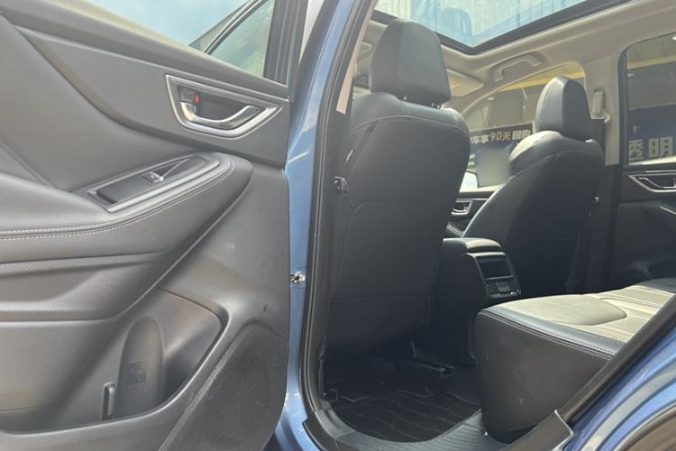Used Subaru Forester 2019 2.0i Luxury Edition EyeSight Interior 6
