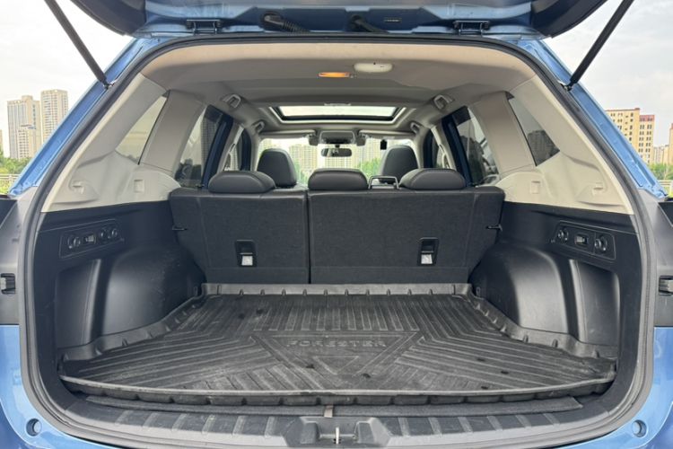 Used Subaru Forester 2019 2.0i Luxury Edition EyeSight Interior 7