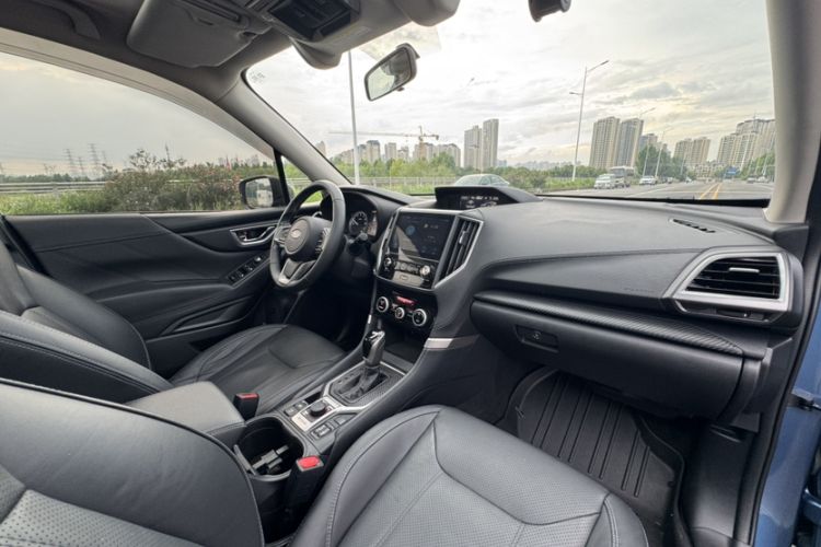 Used Subaru Forester 2019 2.0i Luxury Edition EyeSight Interior 9