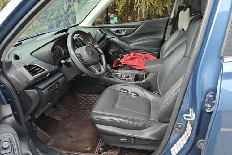 Used Subaru Forester 2019 2.0i Luxury Edition Left Front Seat