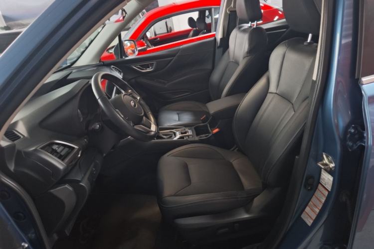 Used Subaru Forester 2019 2.0i Luxury Edition EyeSight Left Front Seat