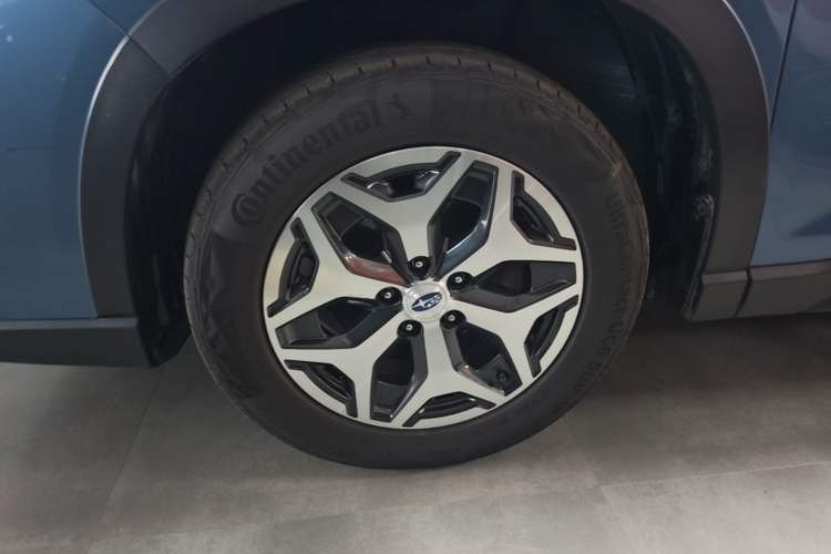 Used Subaru Forester 2019 2.0i Luxury Edition EyeSight Left Front Wheel Hub